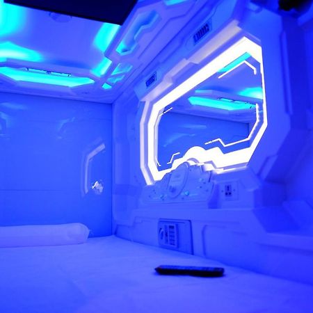 Отель Izzzleep Aeropuerto Terminal 2 Мехико Экстерьер фото